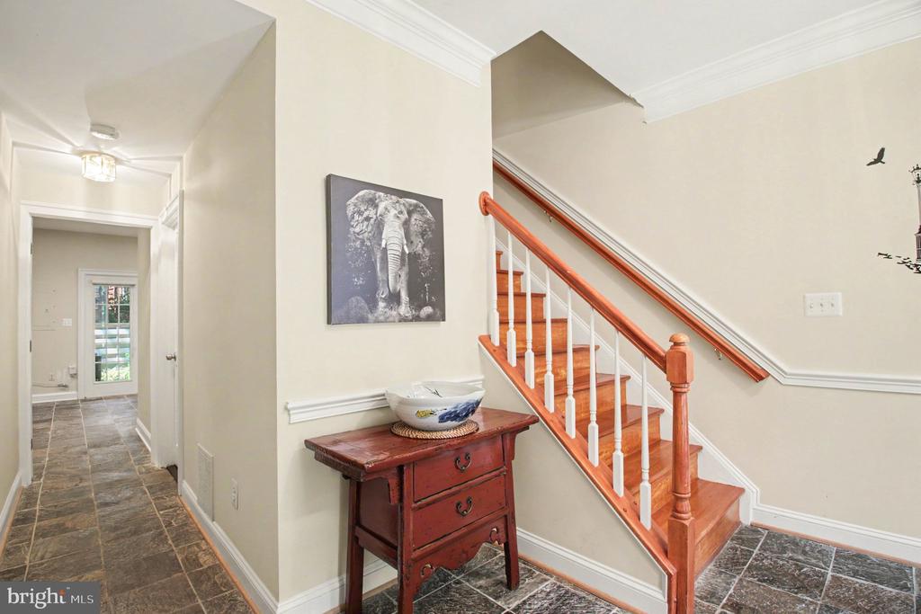 1305 SUNDIAL DRIVE