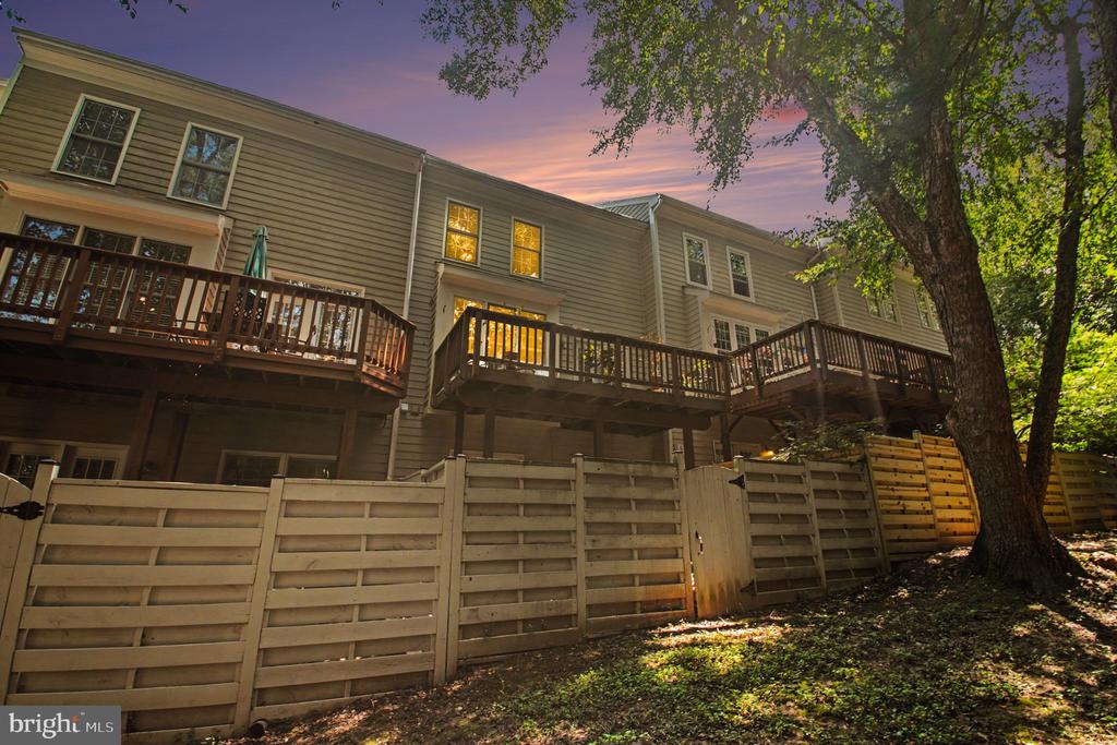 1305 SUNDIAL DRIVE