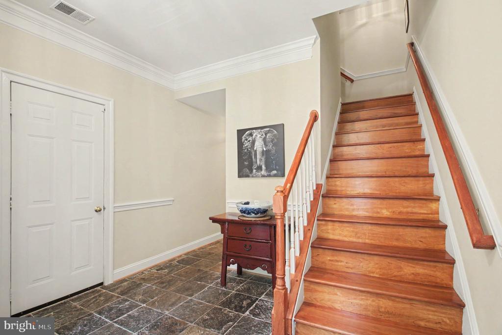 1305 SUNDIAL DRIVE