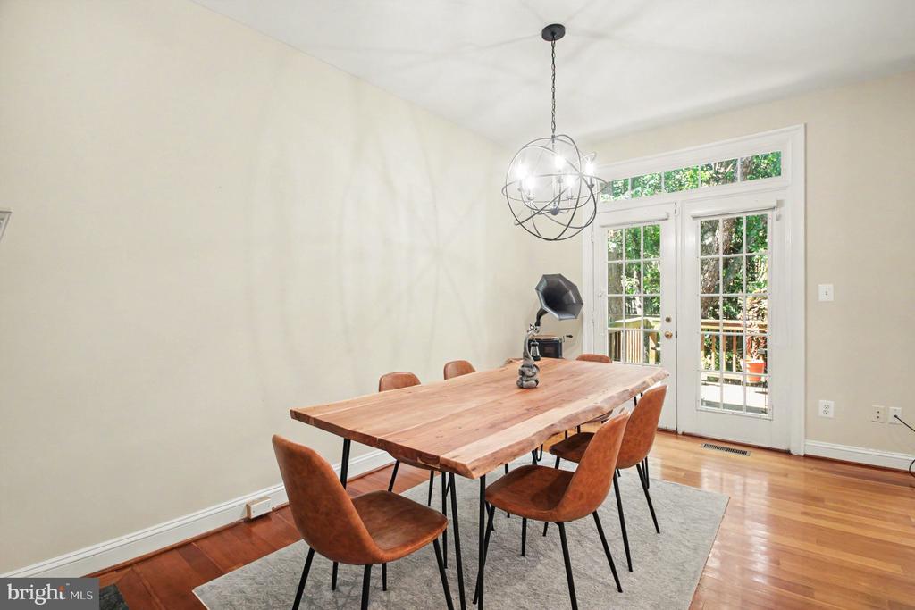 1305 SUNDIAL DRIVE