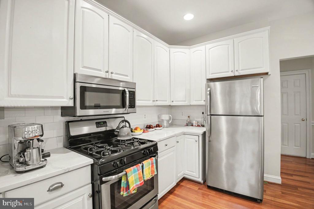 1305 SUNDIAL DRIVE