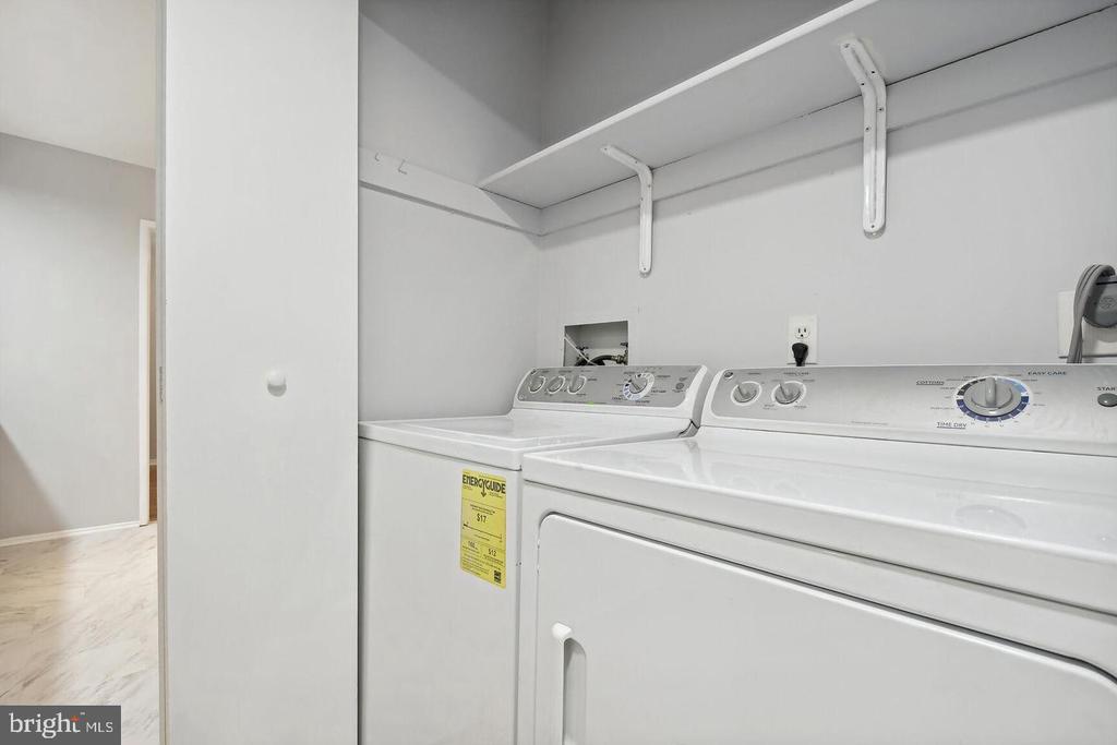 1635 PARKCREST CIRCLE Unit: 201