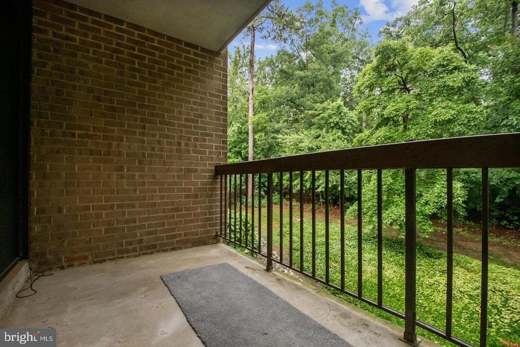 1635 PARKCREST CIRCLE Unit: 201