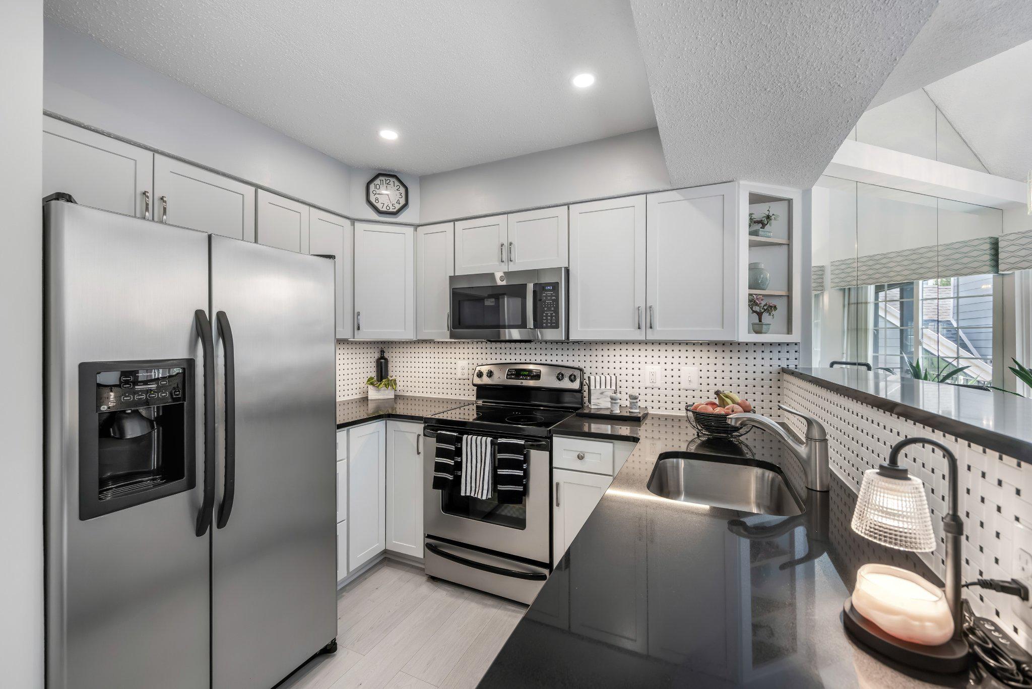 6003 ELLESMERE COURT Unit: H