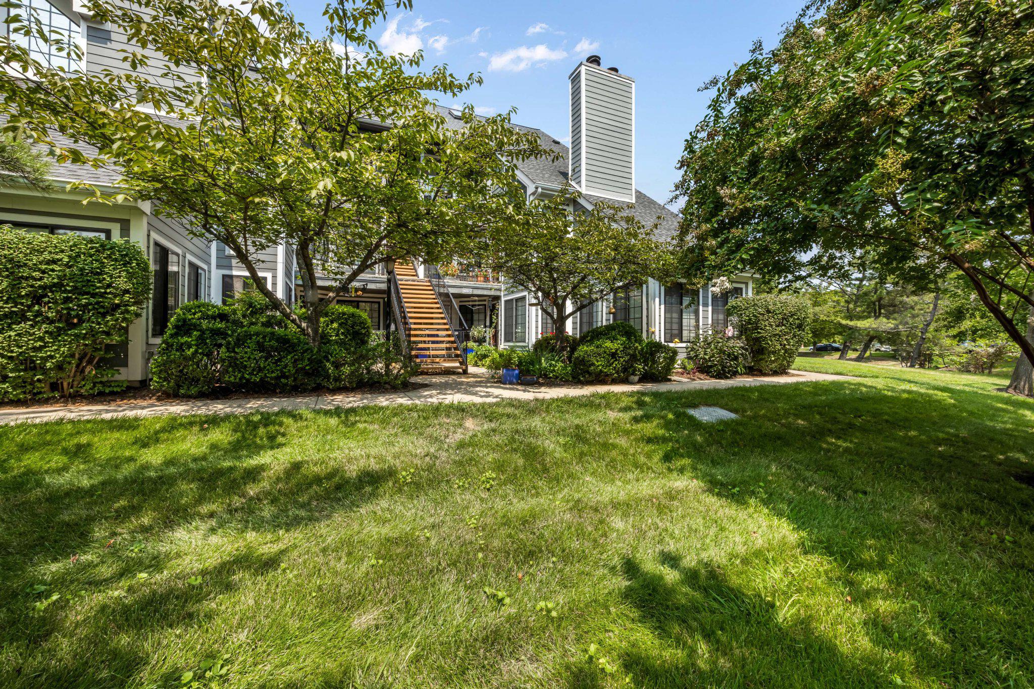 6003 ELLESMERE COURT Unit: H