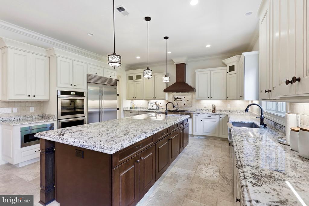 936 KIMBERWICKE RD