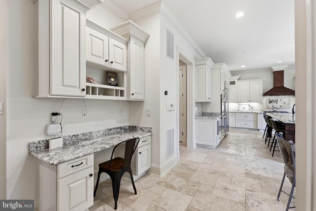 936 KIMBERWICKE RD