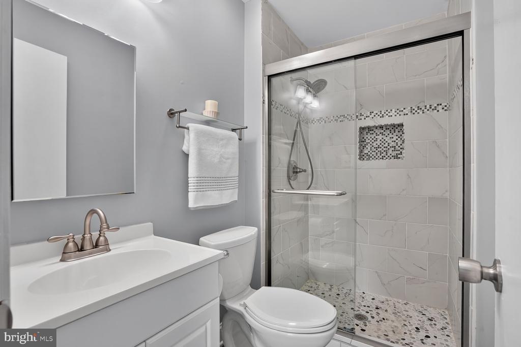 4135 WEEPING WILLOW COURT Unit: 143B