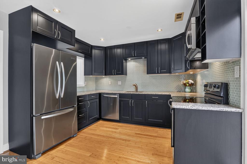 4135 WEEPING WILLOW COURT Unit: 143B