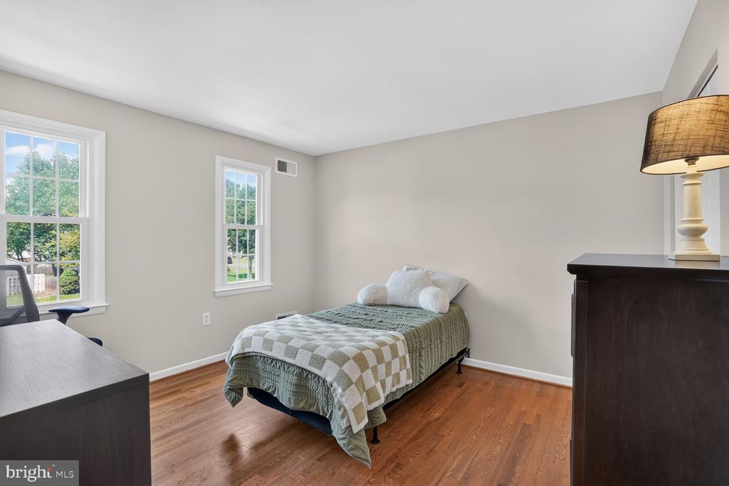 5811 OTTAWA ROAD
