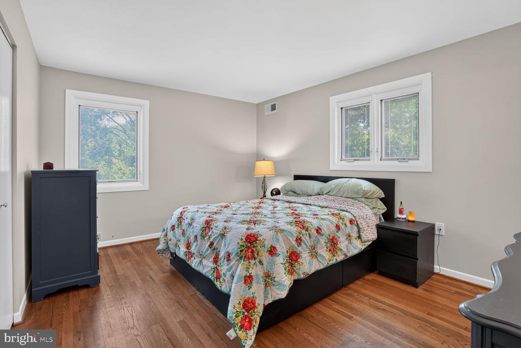 5811 OTTAWA ROAD