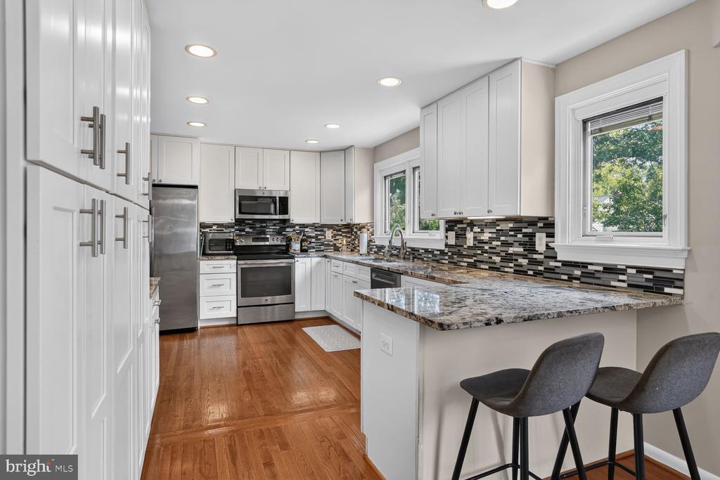 5811 OTTAWA ROAD