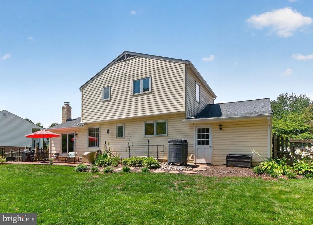 5811 OTTAWA ROAD
