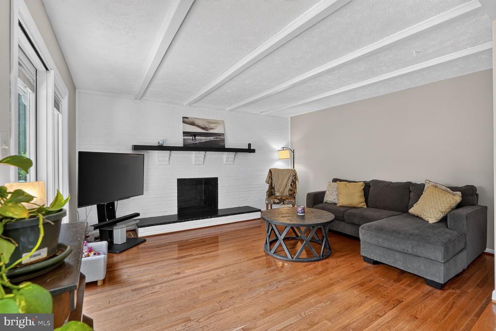 5811 OTTAWA ROAD
