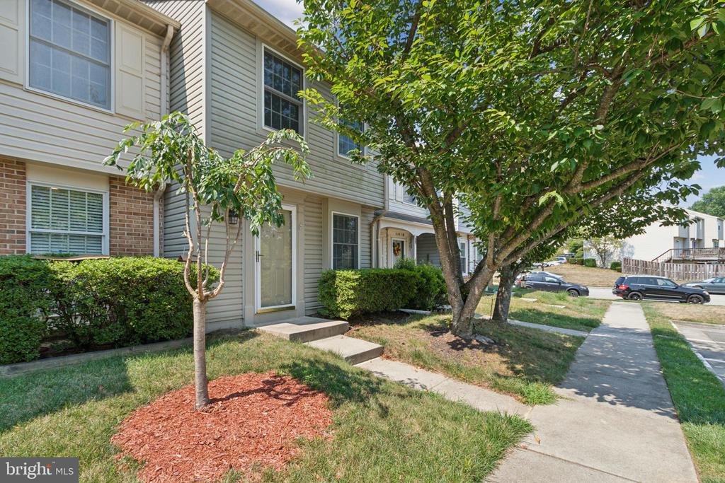 8483 AURORA COURT