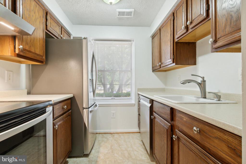 8483 AURORA COURT