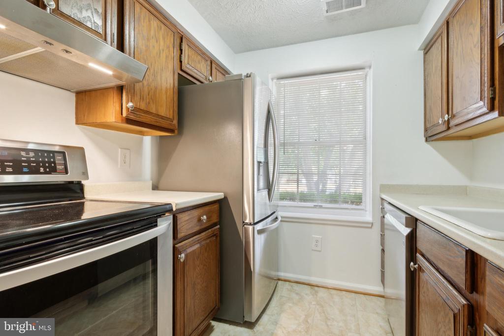 8483 AURORA COURT