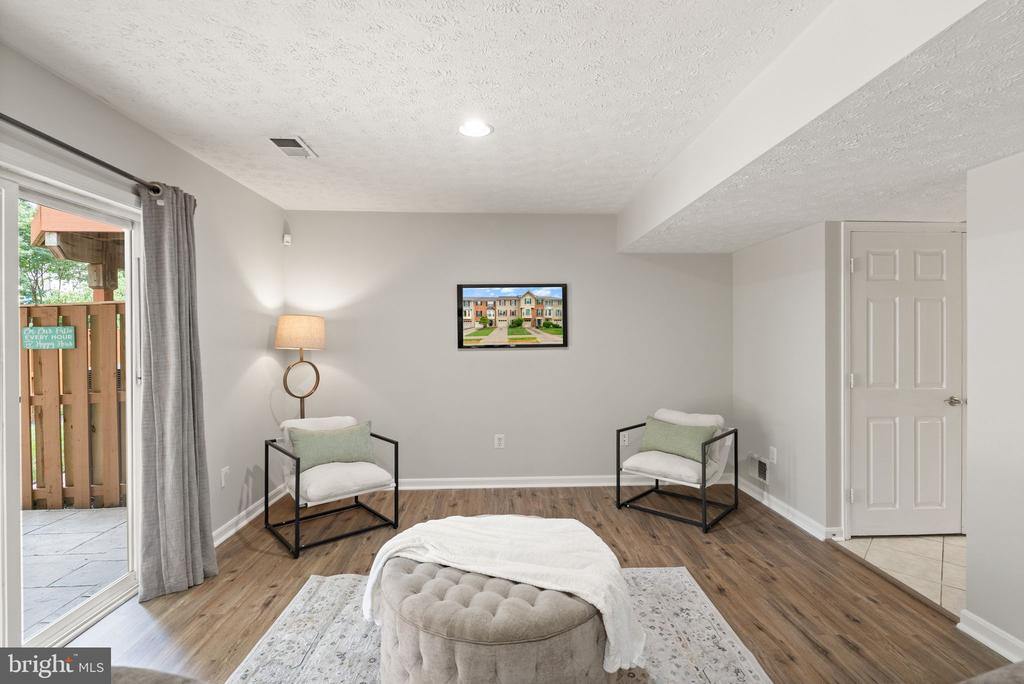 6543 KELSEY POINT CIRCLE