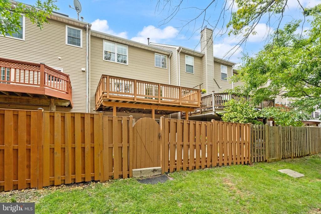 6543 KELSEY POINT CIRCLE