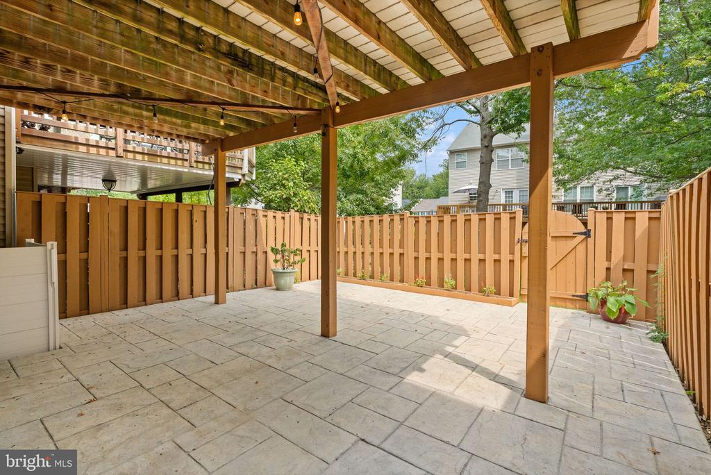 6543 KELSEY POINT CIRCLE