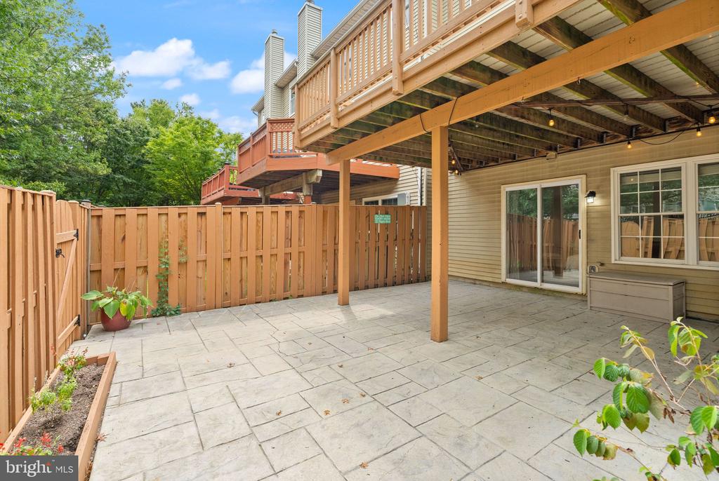 6543 KELSEY POINT CIRCLE