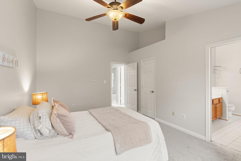 6543 KELSEY POINT CIRCLE