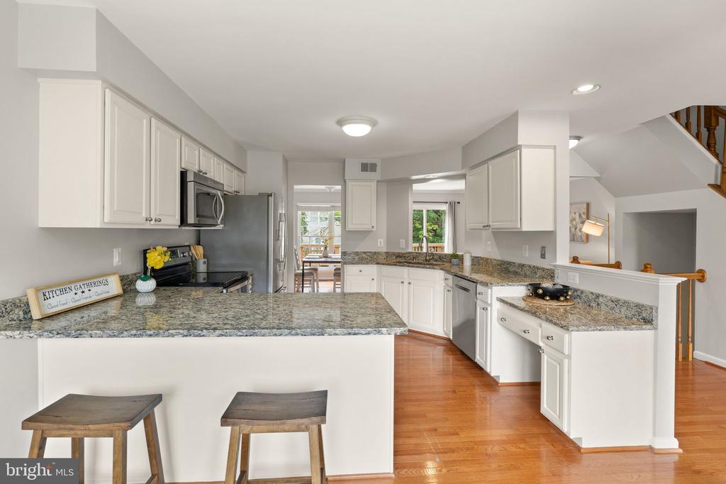 6543 KELSEY POINT CIRCLE
