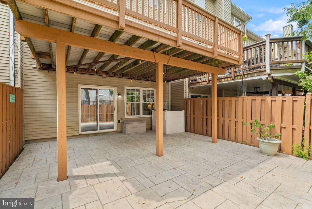 6543 KELSEY POINT CIRCLE