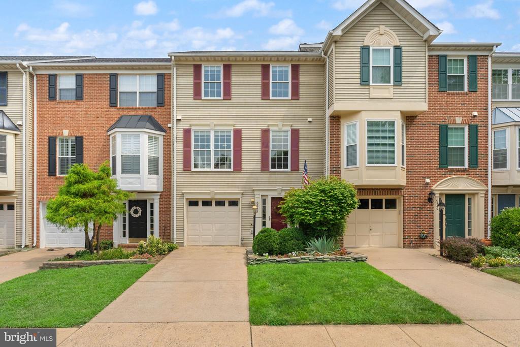 6543 KELSEY POINT CIRCLE