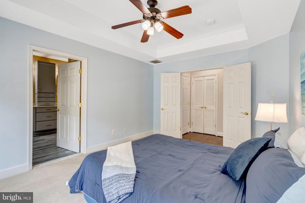 8886 CALLA LILY COURT