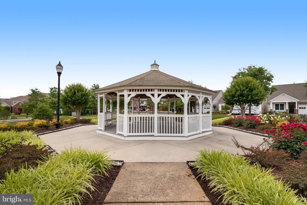 8886 CALLA LILY COURT