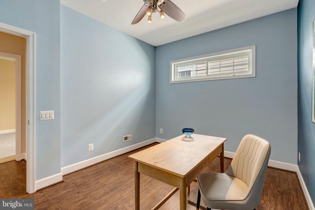 8886 CALLA LILY COURT
