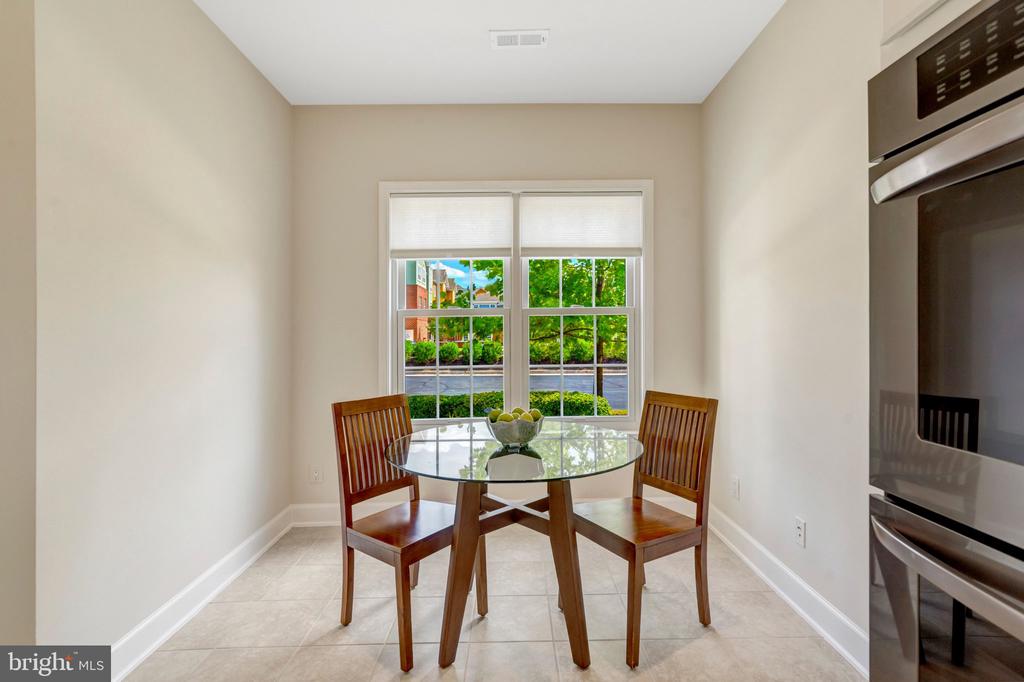 8886 CALLA LILY COURT