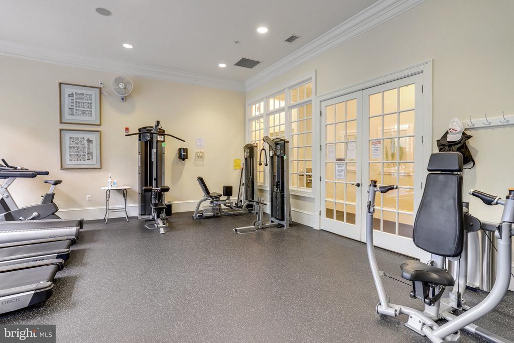 8886 CALLA LILY COURT