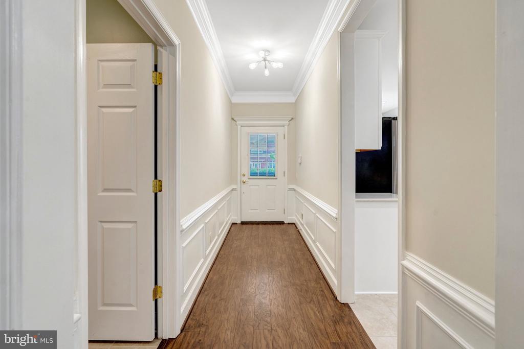 8886 CALLA LILY COURT