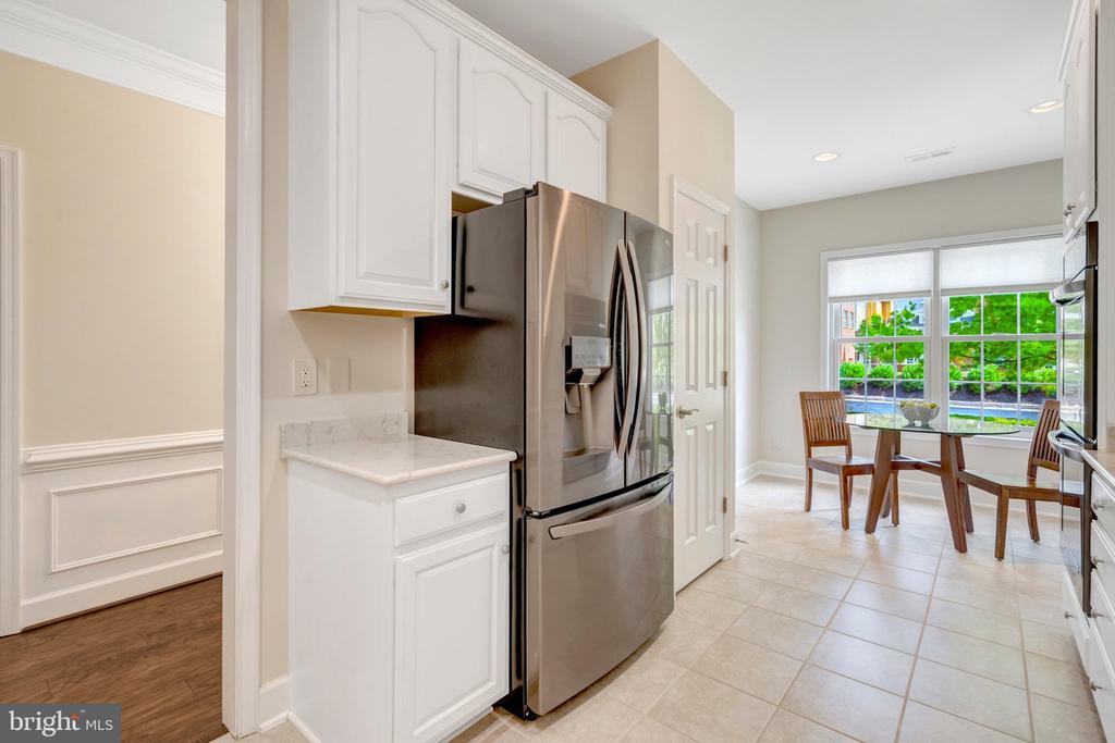 8886 CALLA LILY COURT