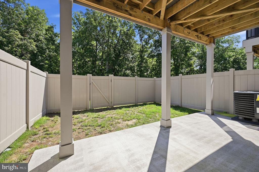 5179 RIDGEVIEW RETREAT DRIVE