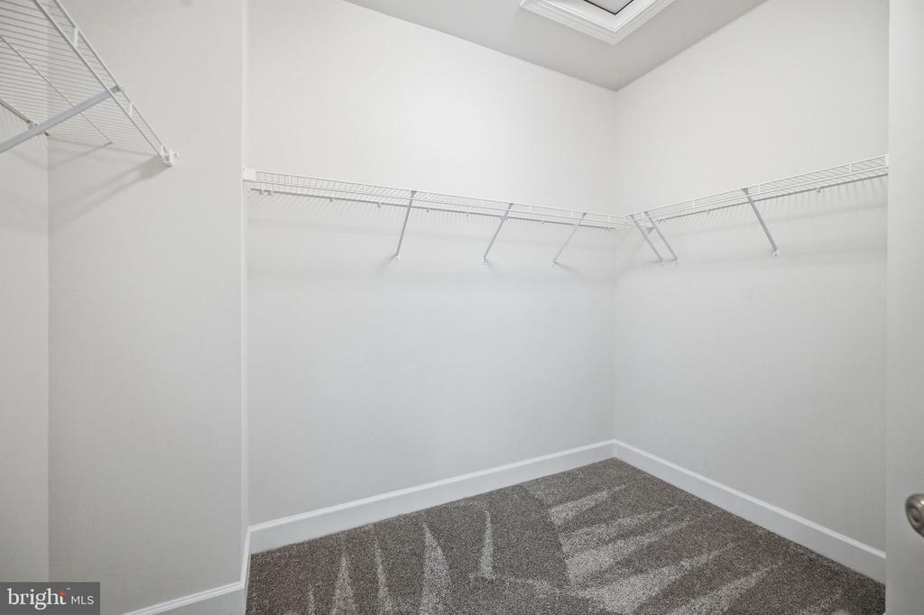 5179 RIDGEVIEW RETREAT DRIVE