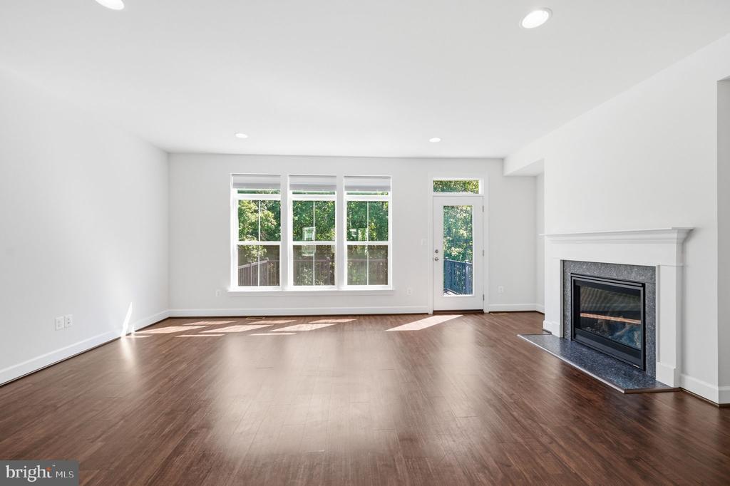5179 RIDGEVIEW RETREAT DRIVE