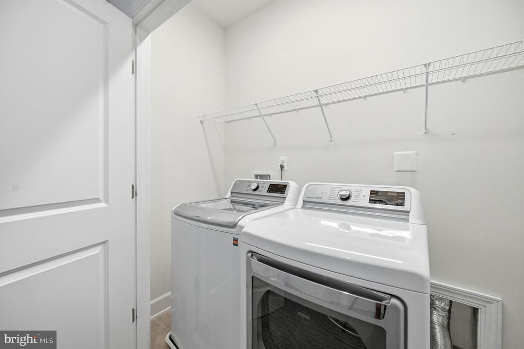5179 RIDGEVIEW RETREAT DRIVE