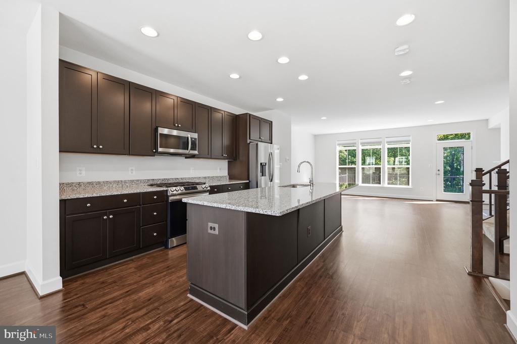 5179 RIDGEVIEW RETREAT DRIVE