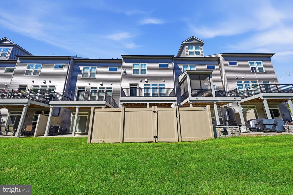 5179 RIDGEVIEW RETREAT DRIVE