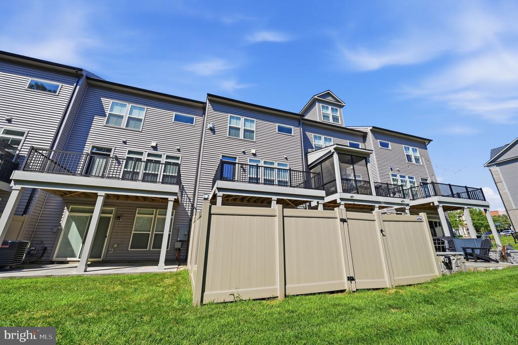 5179 RIDGEVIEW RETREAT DRIVE