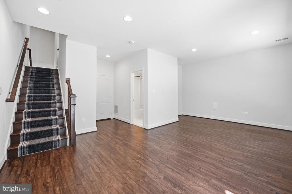 5179 RIDGEVIEW RETREAT DRIVE