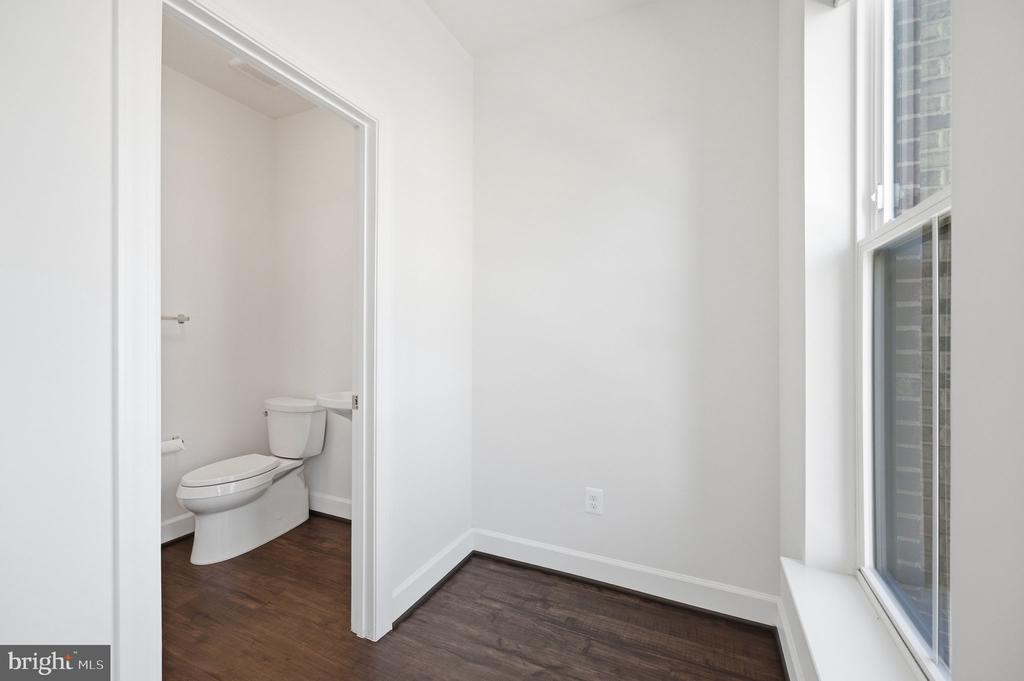 5179 RIDGEVIEW RETREAT DRIVE
