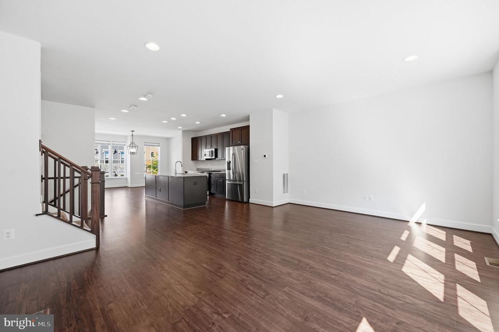 5179 RIDGEVIEW RETREAT DRIVE