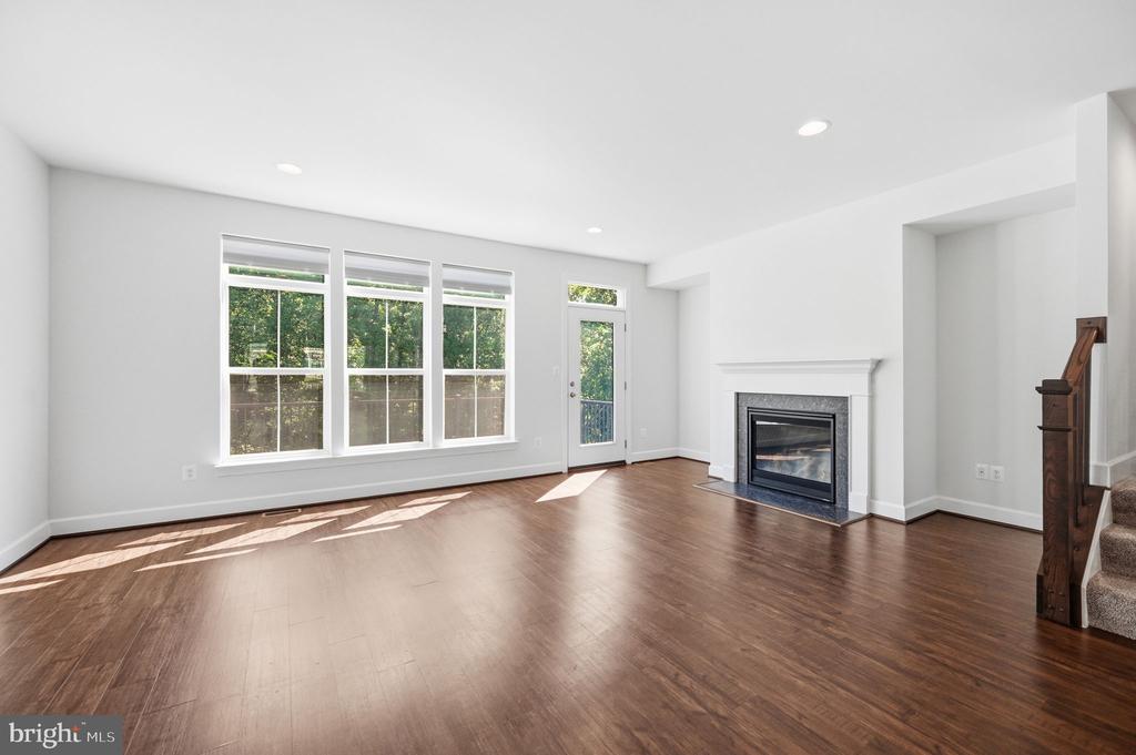 5179 RIDGEVIEW RETREAT DRIVE