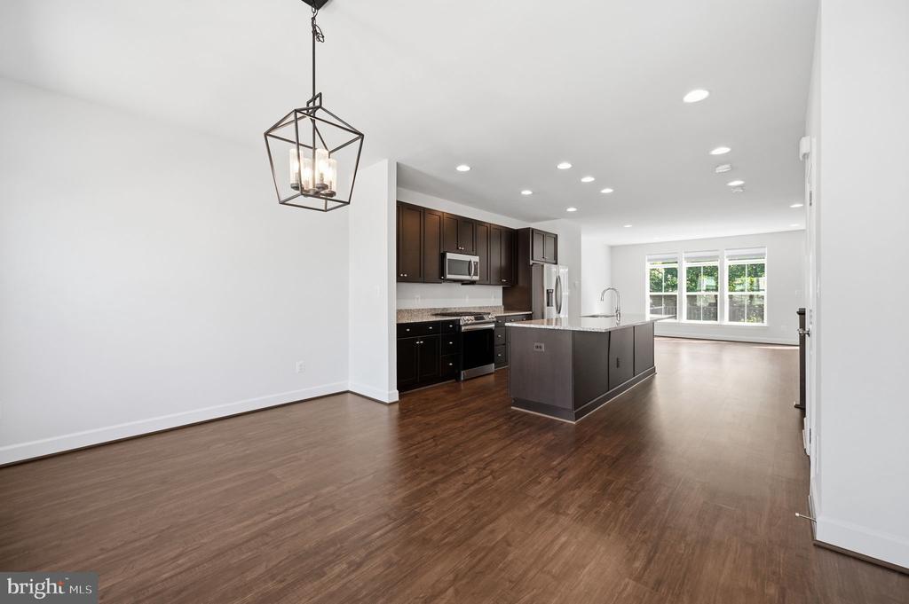 5179 RIDGEVIEW RETREAT DRIVE