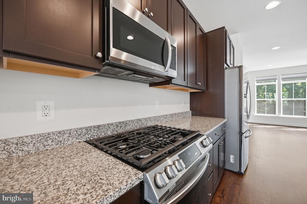 5179 RIDGEVIEW RETREAT DRIVE
