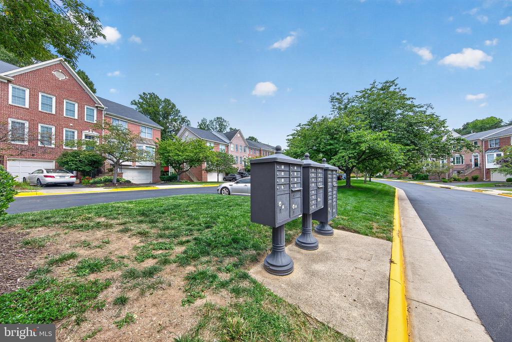 6240 WINDHAM HILL RUN